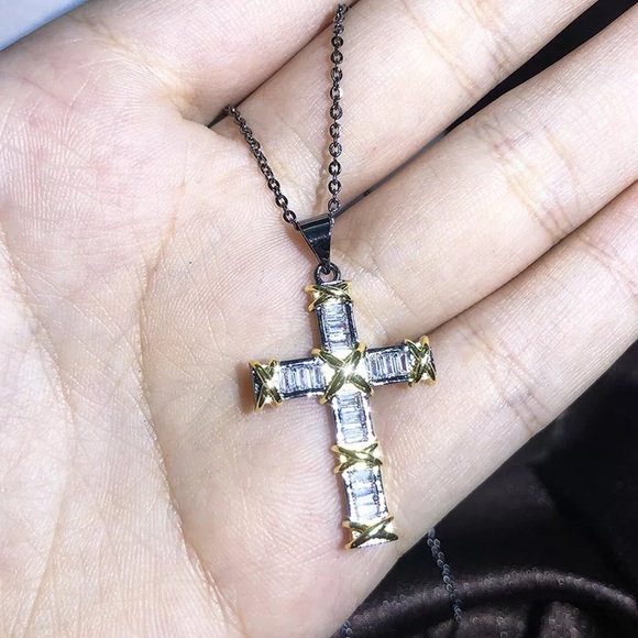 Unisex 925 Sterling Silver Plated Luxury Cross - Picture 12 of 13